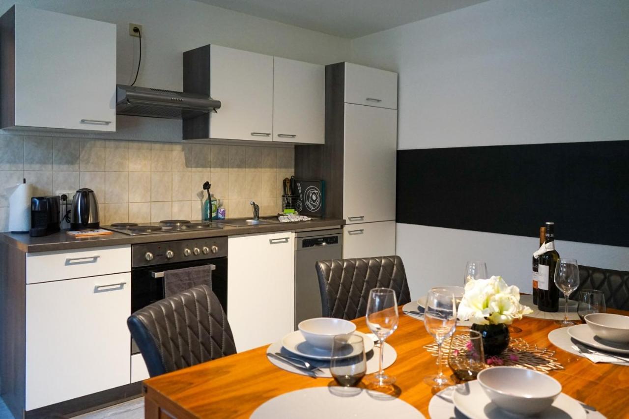 3-Raum City-Appartement เยนา ภายนอก รูปภาพ