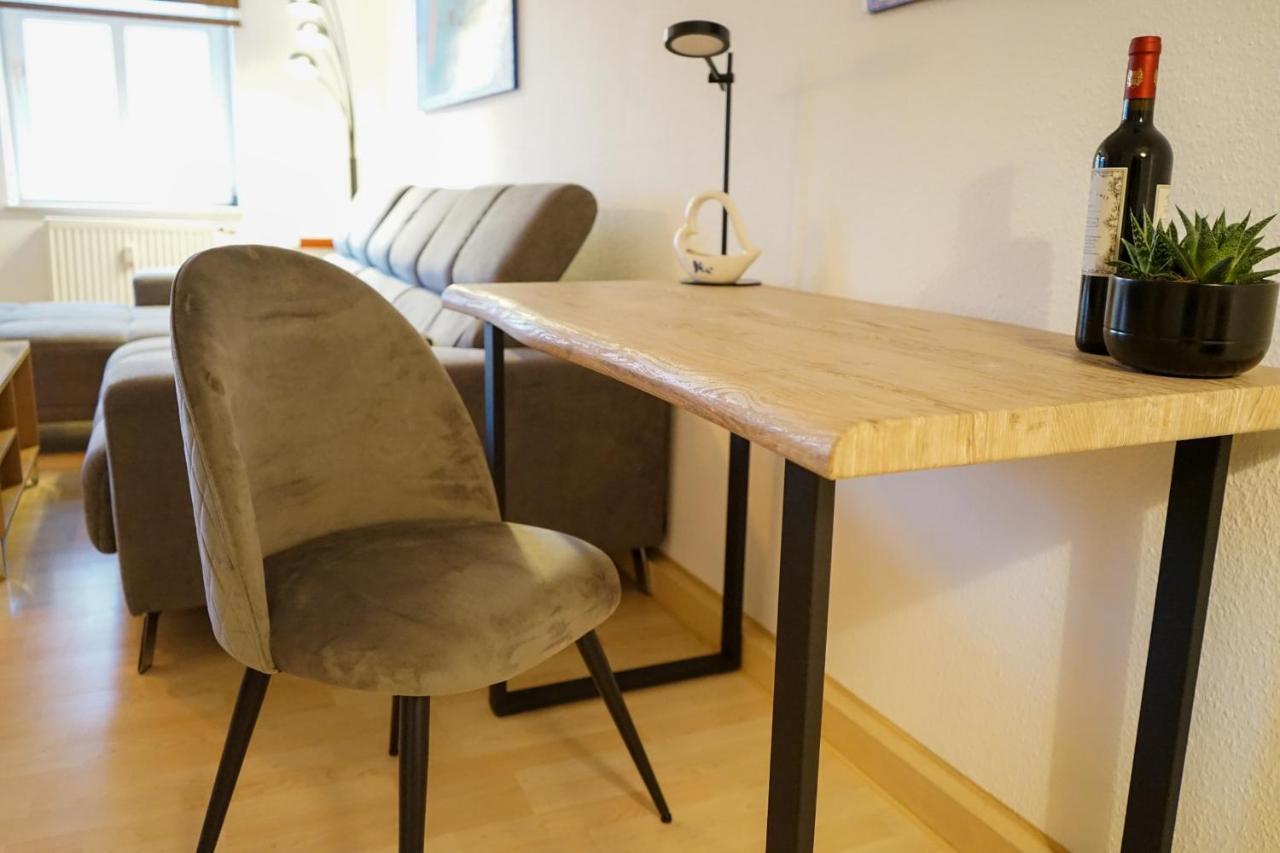 3-Raum City-Appartement เยนา ภายนอก รูปภาพ